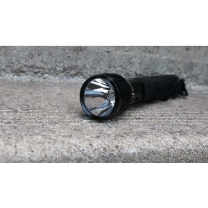 MGC9000 - 12" LED Safety Flashlight